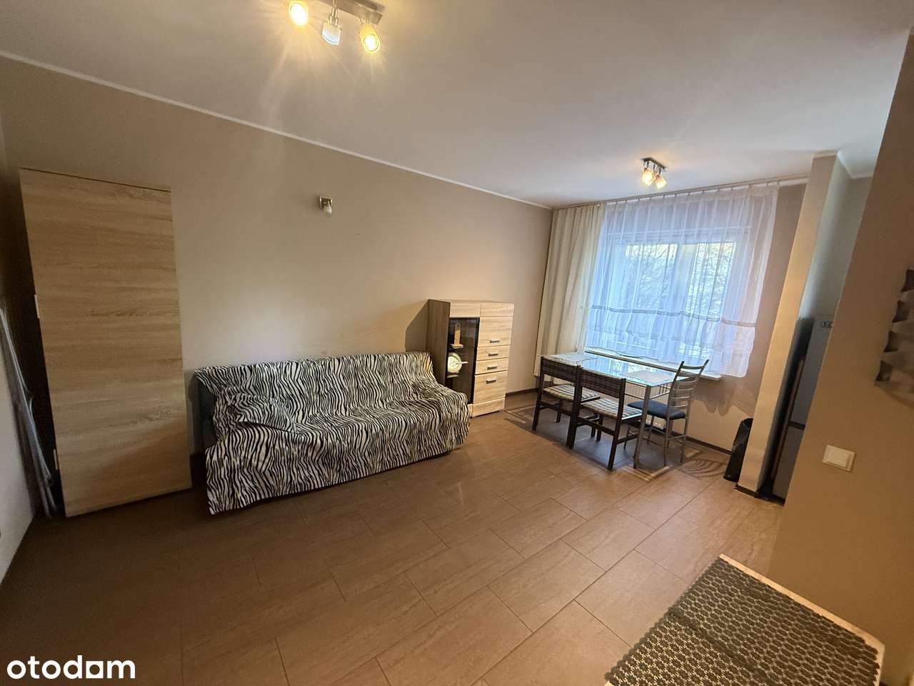 Funkcjonalne 2 pokojowe mieszkanie HALEMBA-12