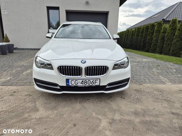 BMW Seria 5 525d xDrive Touring Sport-Aut - 11