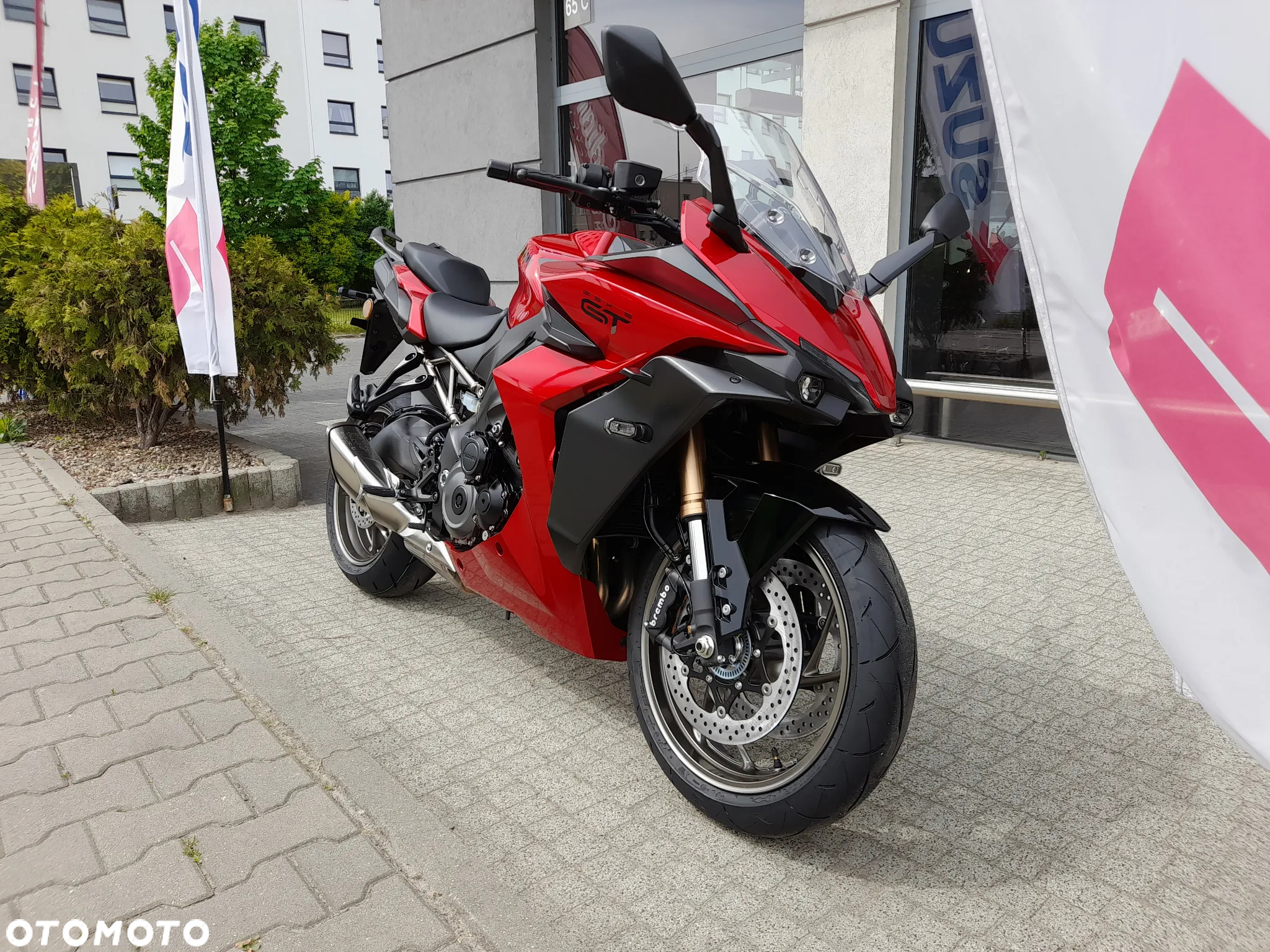 Suzuki GSX 1000 - 7