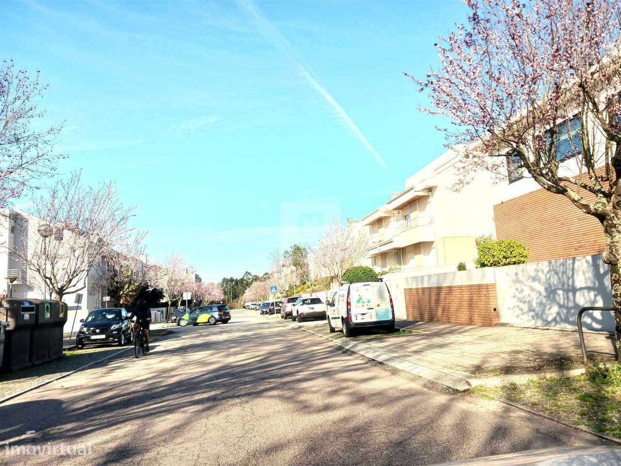 Terreno para Construção de Moradia de 3 Frentes em Matosinhos - Grande imagem: 4/13