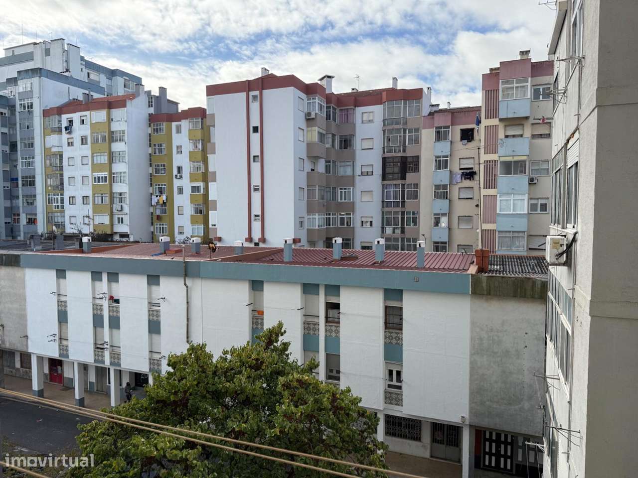 Apartamento T1 com Elevador e Metro a 300m – Reboleira, Amadora-6