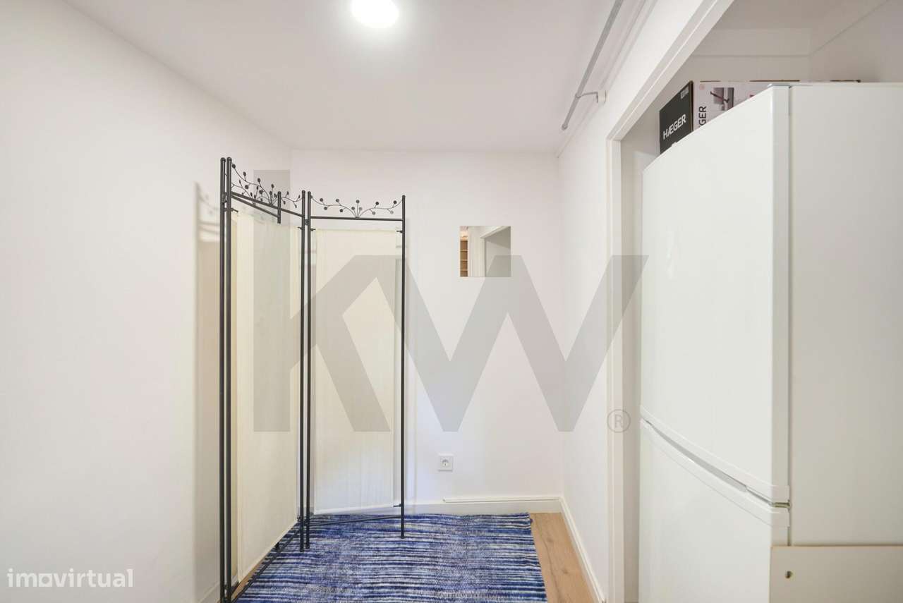 APARTAMENTO RENOVADO T1+1 JUNTO AO CASTELO SÃO JORGE-28