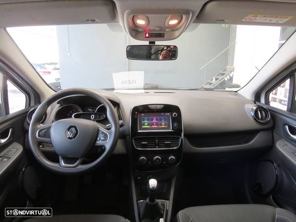 Renault Clio Sport Tourer 1.5 dCi Zen - 12