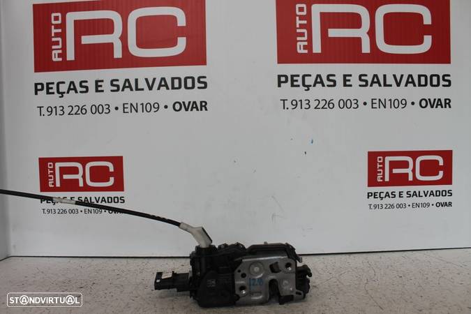 Fecho Porta Frente Direito Citroen C3 - 1