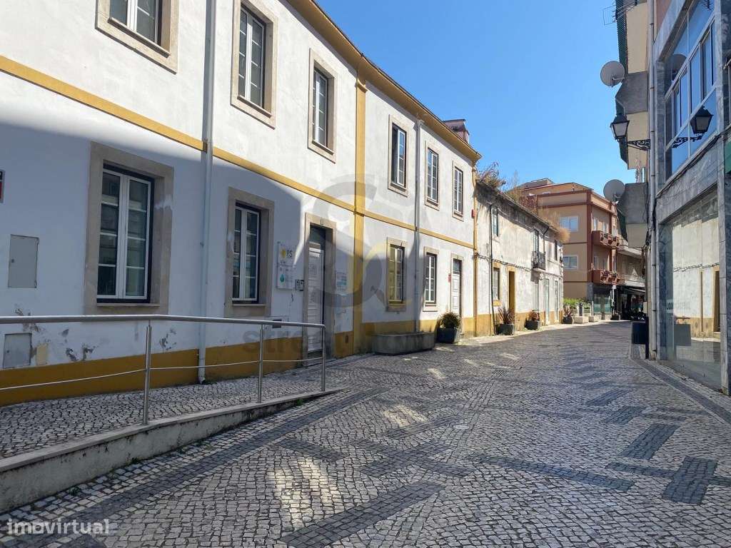 T2 no Centro Histórico de Torres Novas c/estacionamento-16