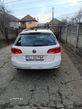 Volkswagen Passat Variant 2.0 TDI BlueMotion Technology DSG Highline - 3