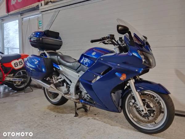 Yamaha FJR - 24