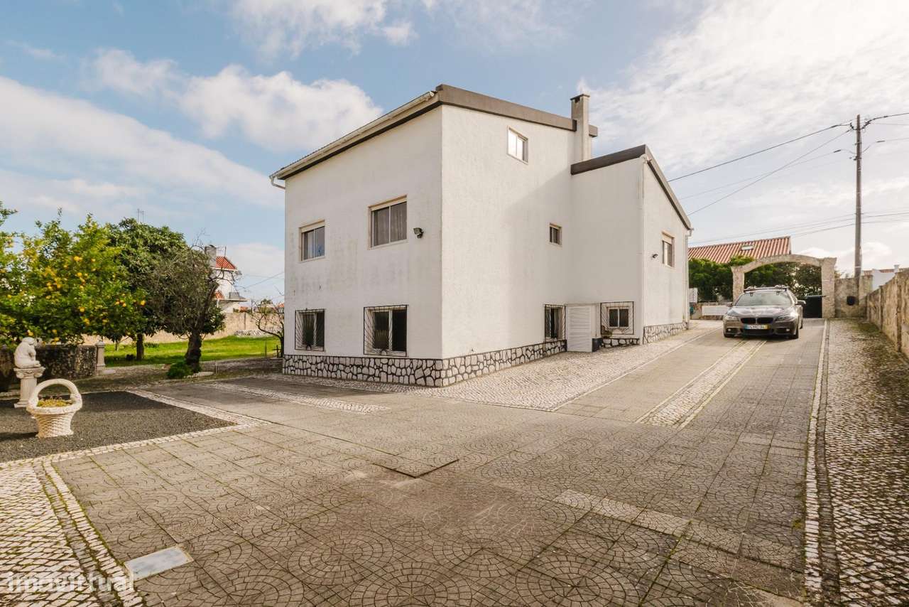 Moradia Independente T4 com Lote de 1.000 m2 em Fernão Ferro-5