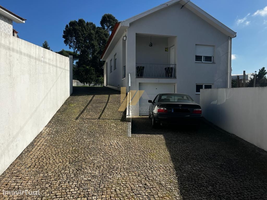 Moradia com ótimo espaço exterior!