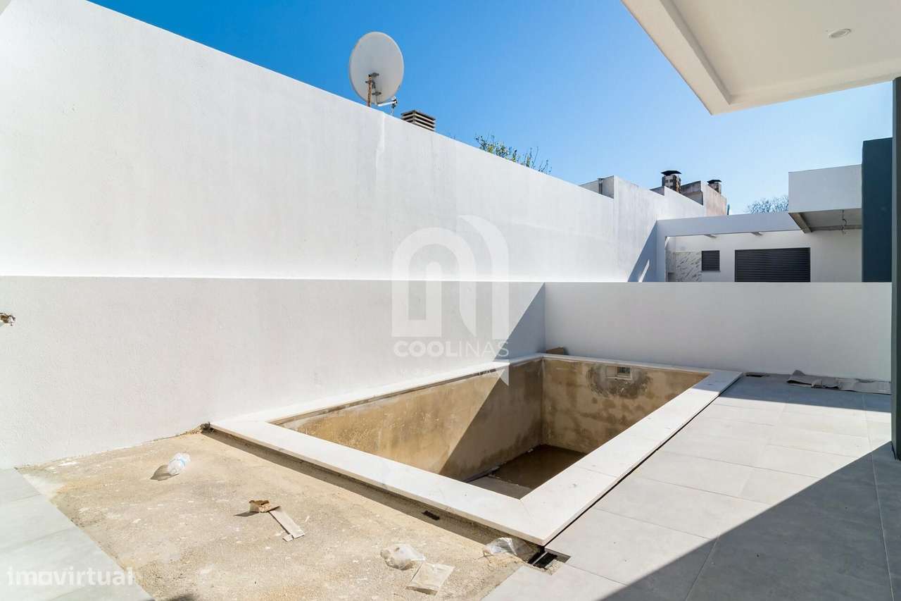Fantástica Moradia Térrea T3+1 com Piscina de água salgada e aquecida-26