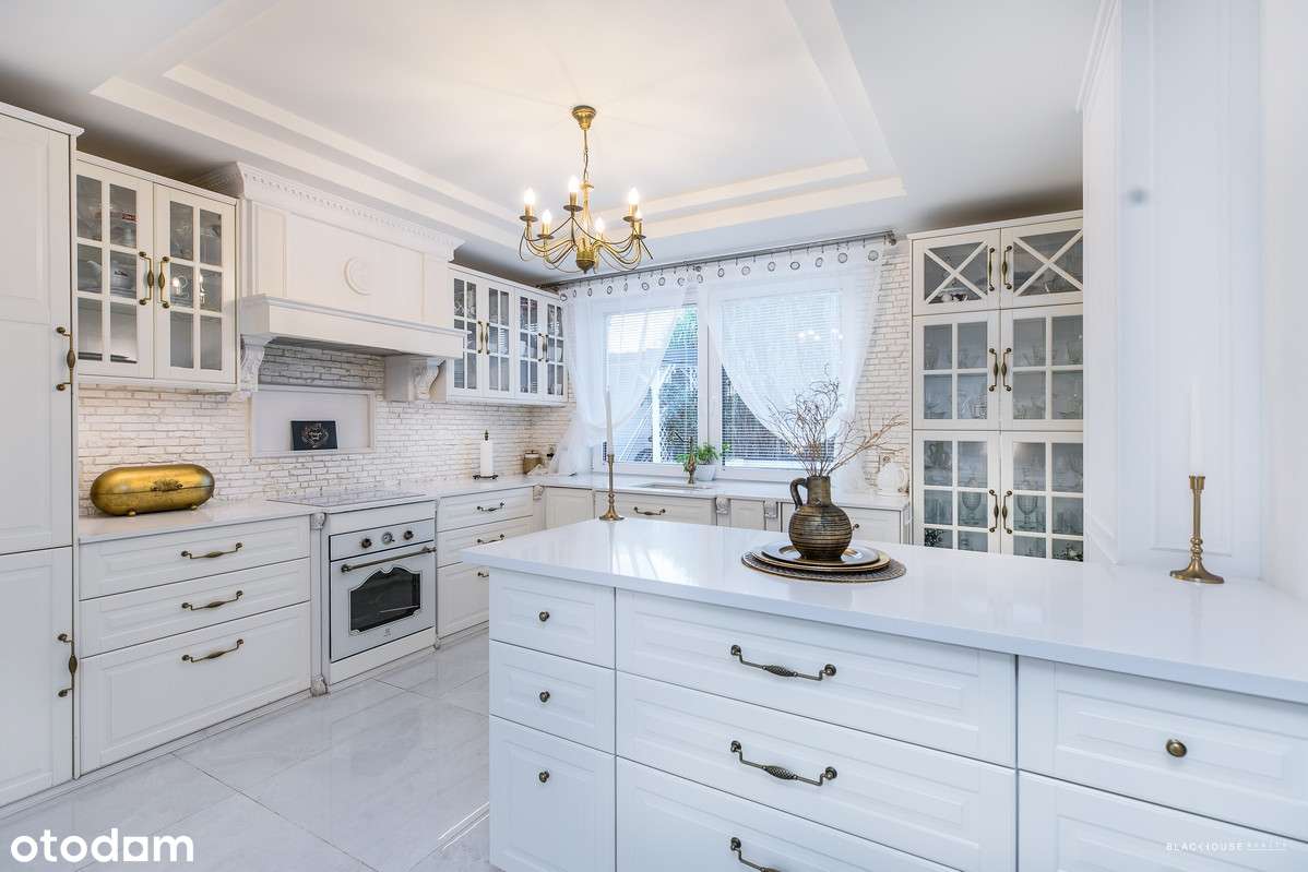 Dom wolnostojący z pięknym widokiem i basenem-9