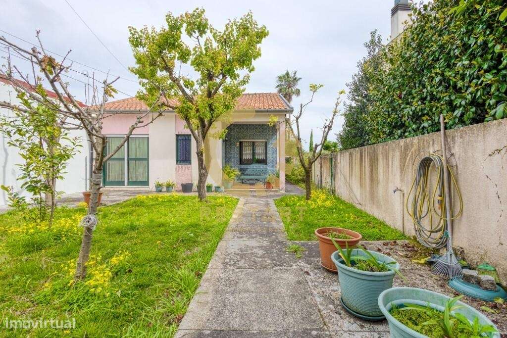 Prédio e Moradia Térrea para Investimento junto à Areosa - Grande imagem: 4/43