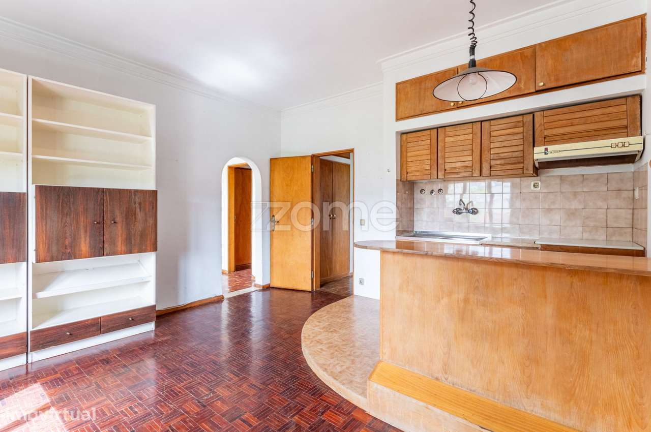 Moradia T4 em verdadeiro oásis urbano-26
