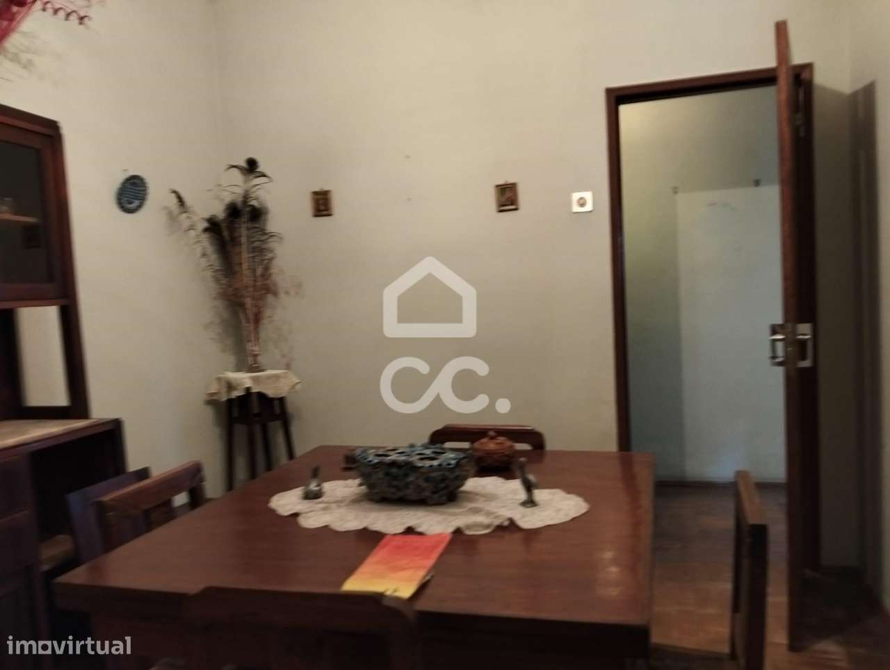 Moradia T5 inserida em lote de 376 m²-46