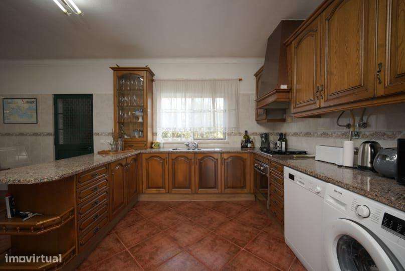 Espetacular Moradia em Setúbal com Jardim e Garagem - Grande imagem: 4/30