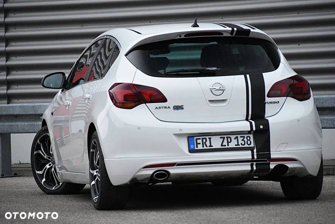 Opel Astra 1.6 Turbo Sport - 9