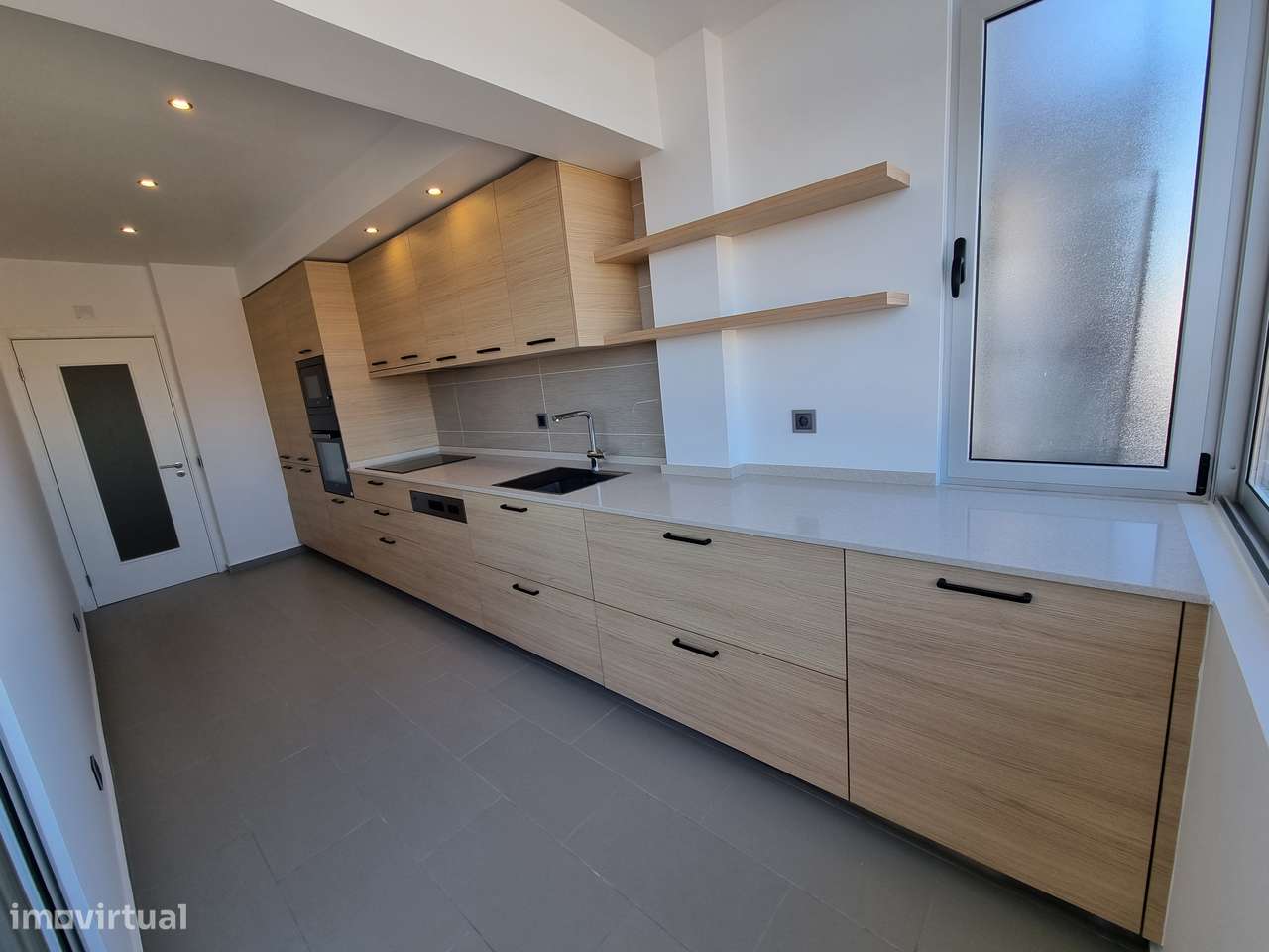 T4/T3 Renovado no Bairro do Liceu-10