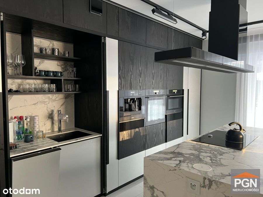 Międzywodzie, Apartament z  Ogródkiem i parkingiem 500 m od plaży-3