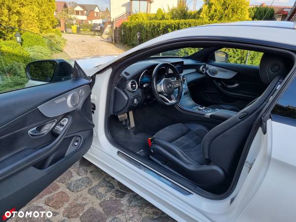 Mercedes-Benz Klasa C 220 d 4MATIC 9G-TRONIC - 10