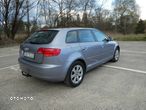 Audi A3 1.6 Sportback S tronic Attraction - 3