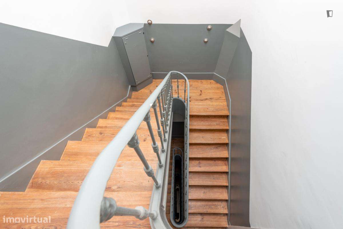 Quarto - localizado em Mouraria Lisbon - Grande imagem: 3/8