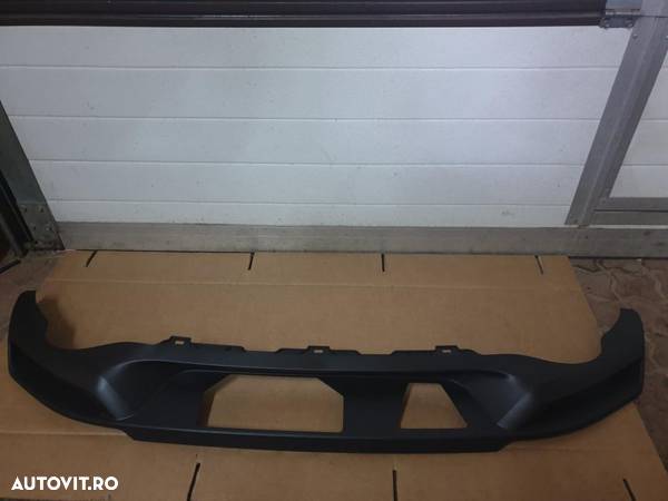 Difuzor bara spate,spoiler spate Passat b8 variant - 1