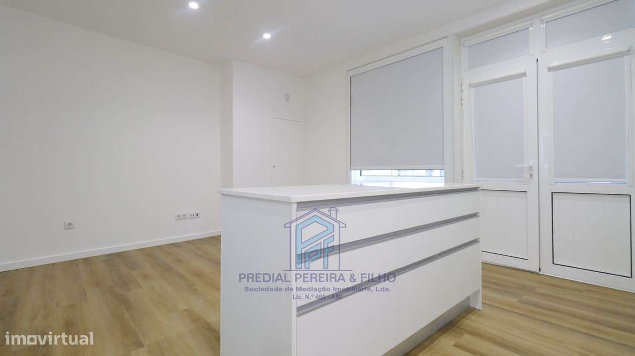 Andar-Moradia T1  Remodelado - Rio Tinto / Venda Nova/ Junto às Fin...-11