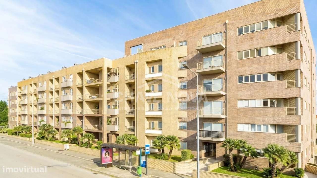 Apartamento T2 c/ Lugar de Garagem em Canidelo-13