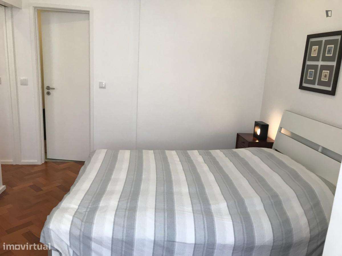 Apartamento com 3 quartos - localizado em Ramalde Porto - Grande imagem: 4/10