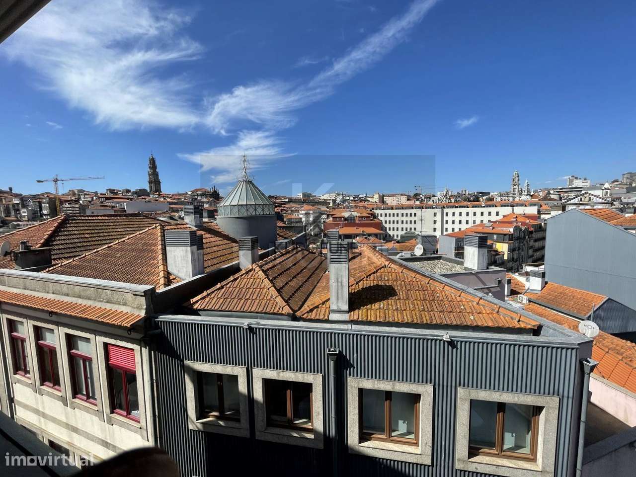 PREDIO COM PROJETO APROVADO PARA RECUPERAR NA SÉ DO PORTO-18