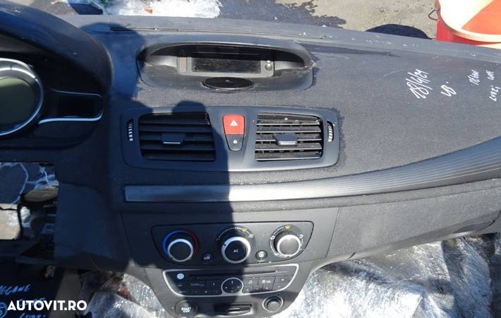 Plansa de bord Renault Megane 3 2010 cu airbag sofer si pasager - 3