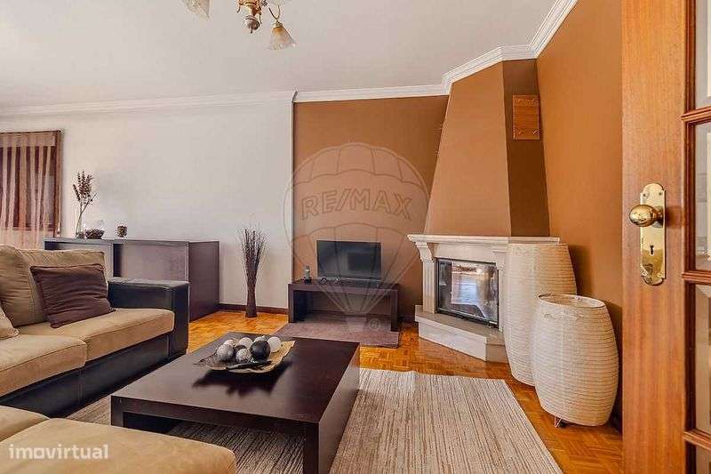 Apartamento T2+1 para venda em Santa Marinha - Grande imagem: 5/10