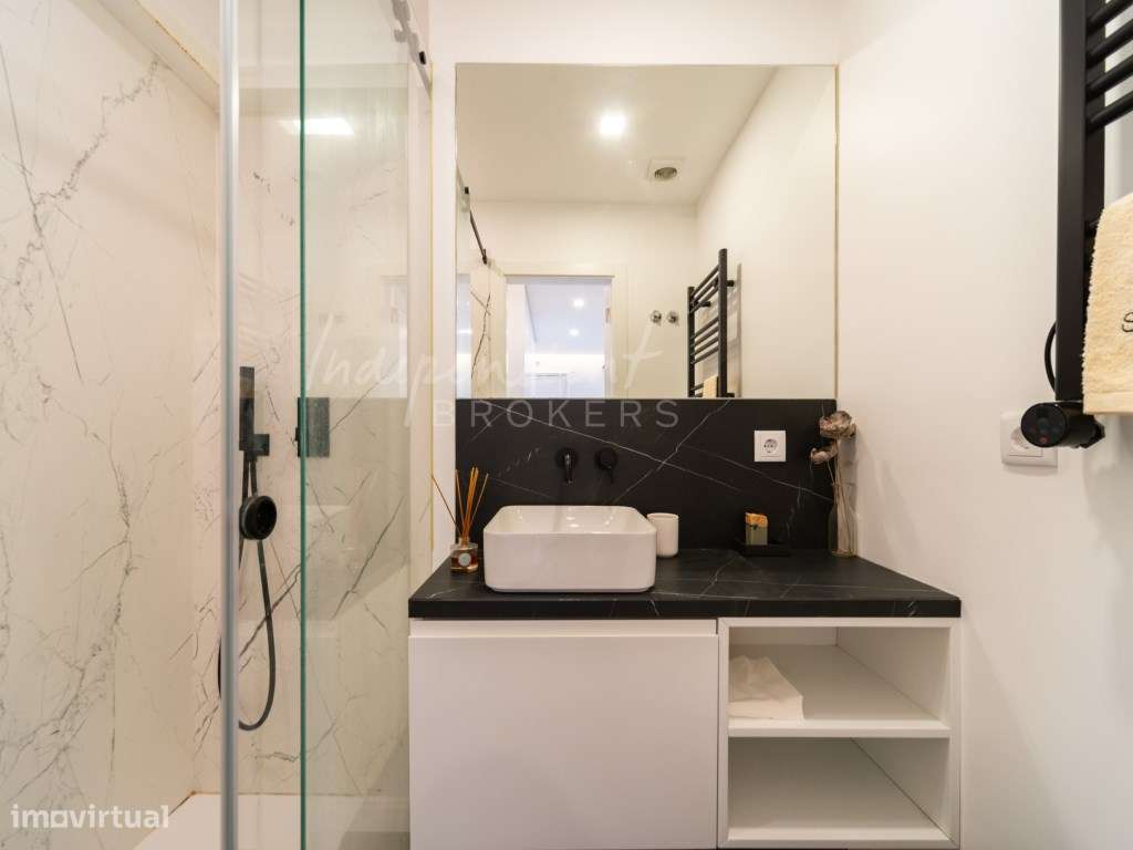 APARTAMENTO T2 REMODELADO E MOBILADO [ AJUDA]-13