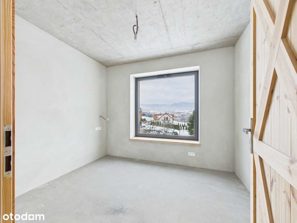 Dom z widokiem na J. Czorsztyńskie i dwa zamki-12