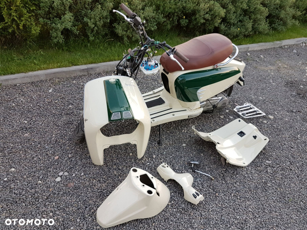 LAMBRETTA LN 125 KOŁO LAMPA PLASTIK BŁOTNIK FOTEL - 2