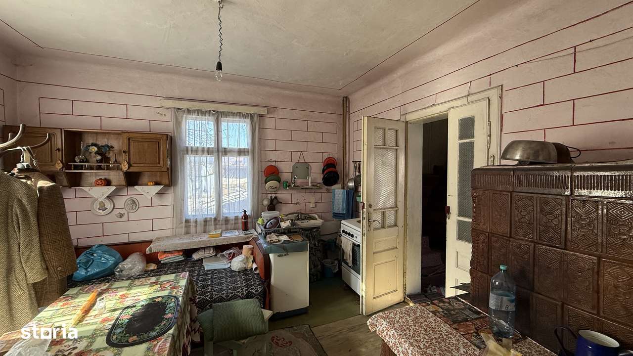 Casă veche și teren 373 mp , zonă bună în Câmpulung Moldovenesc-4