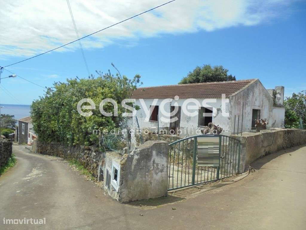 T3 São Bartolomeu de Regatos / para recuperar / Vista mar / Quintal - Grande imagem: 3/28