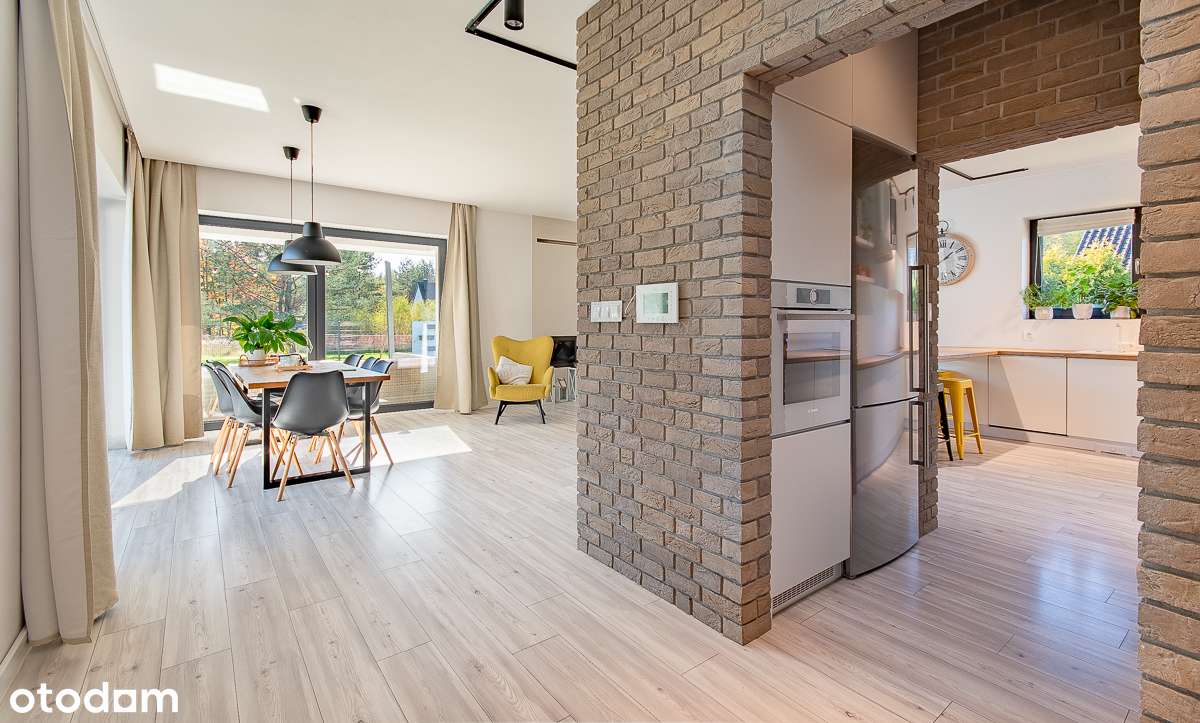 5 pokoi!  Przestronny dom parterowy + poddasze, fotowoltaika, garaż-1