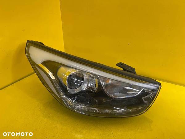 LAMPA PRAWA HYUNDAI IX35 LIFT SOCZEWKA Z LED - 1