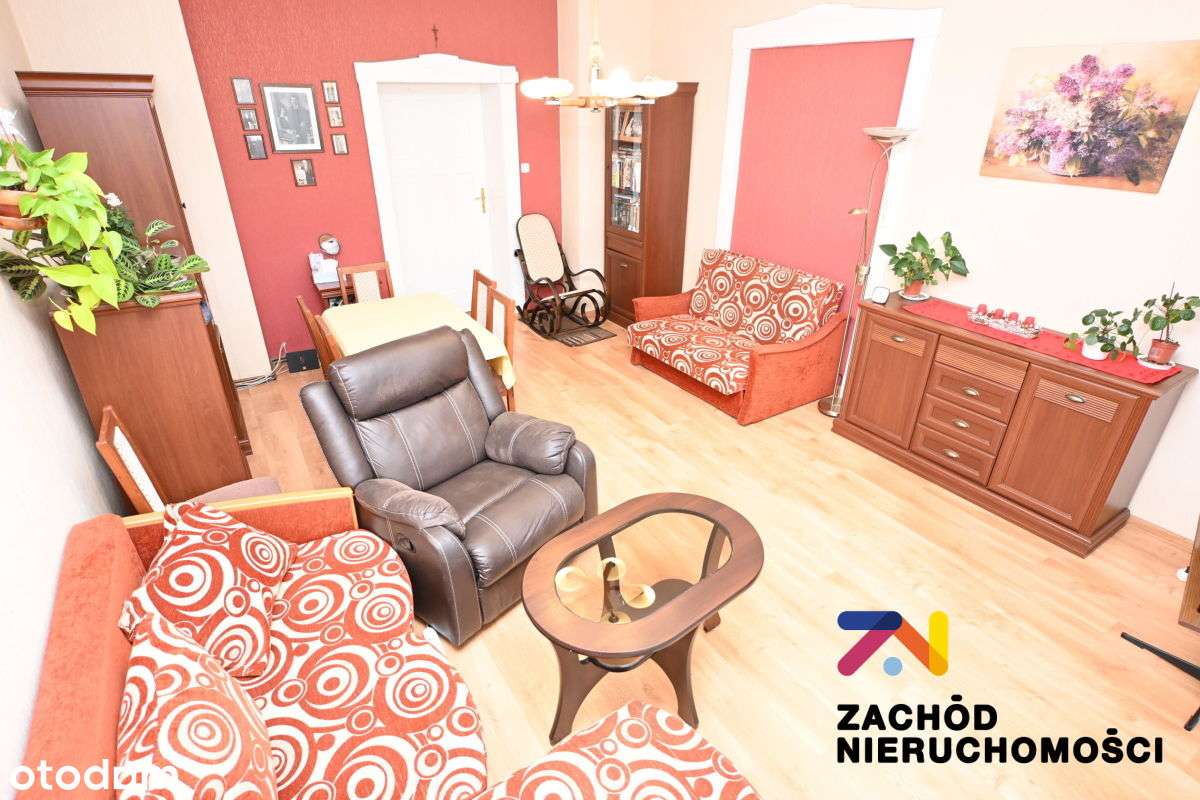 Całe piętro w kamienicy w centrum miasta-2