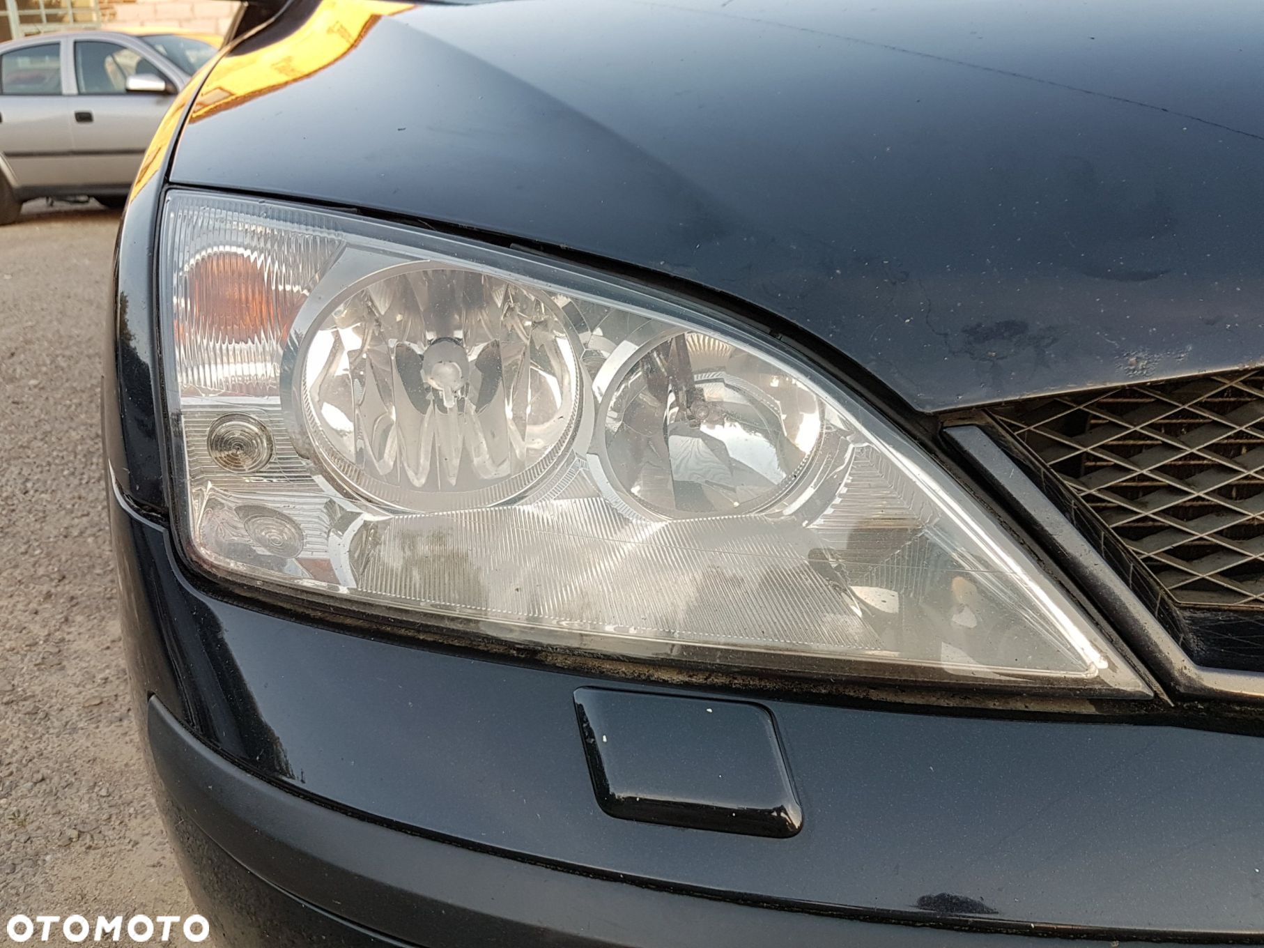 MONDEO MK3 00- LAMPA PRAWA PRZÓD PRZEDNIA EUROPA - 1