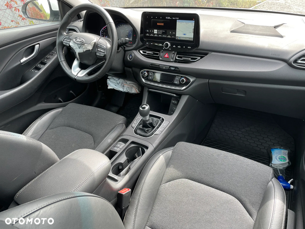 Hyundai I30 Kombi 1.6 CRDI 48V-Hybrid DCT Prime - 9