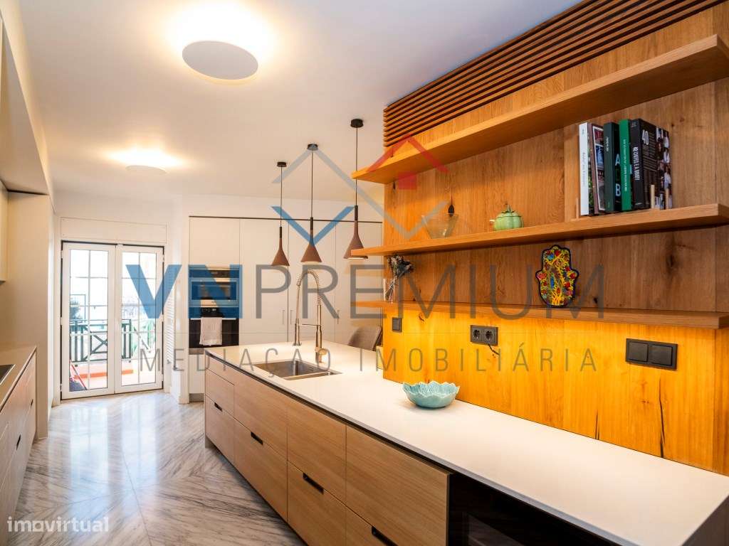 Belíssimo apartamento totalmente remodelado com materiais topo de gama-18