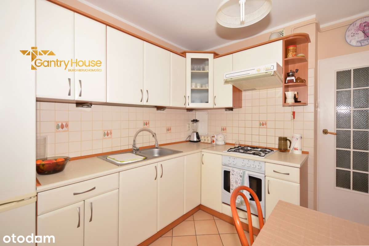 Duże 4-pokojowe mieszkanie na ul. Wyczółkowskiego-4