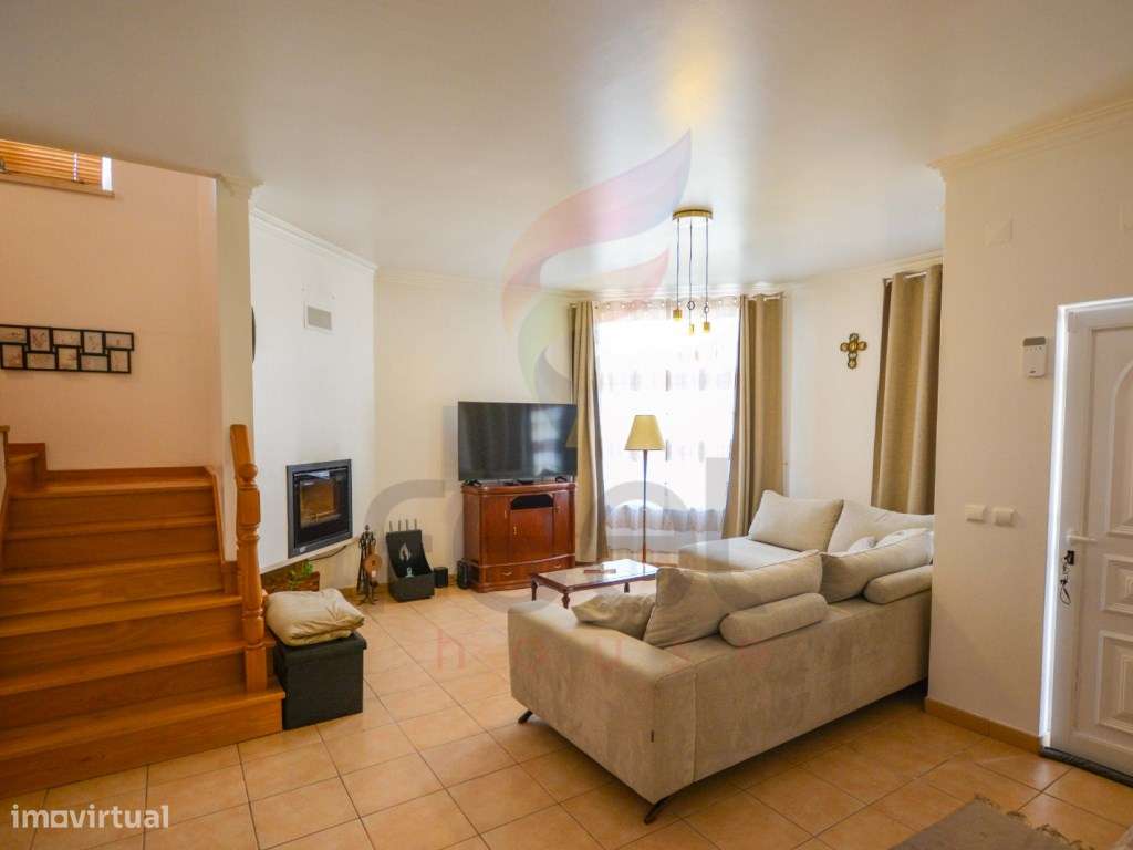 Moradia T4 em Almeirim-7