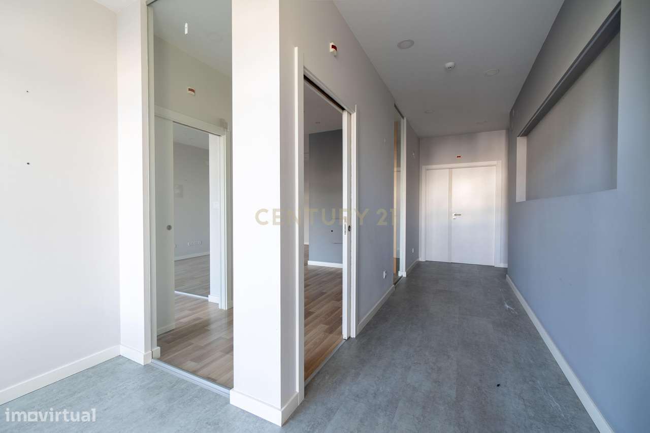 Loja pronta a entrar, em Arruda dos Vinhos - Grande imagem: 5/17