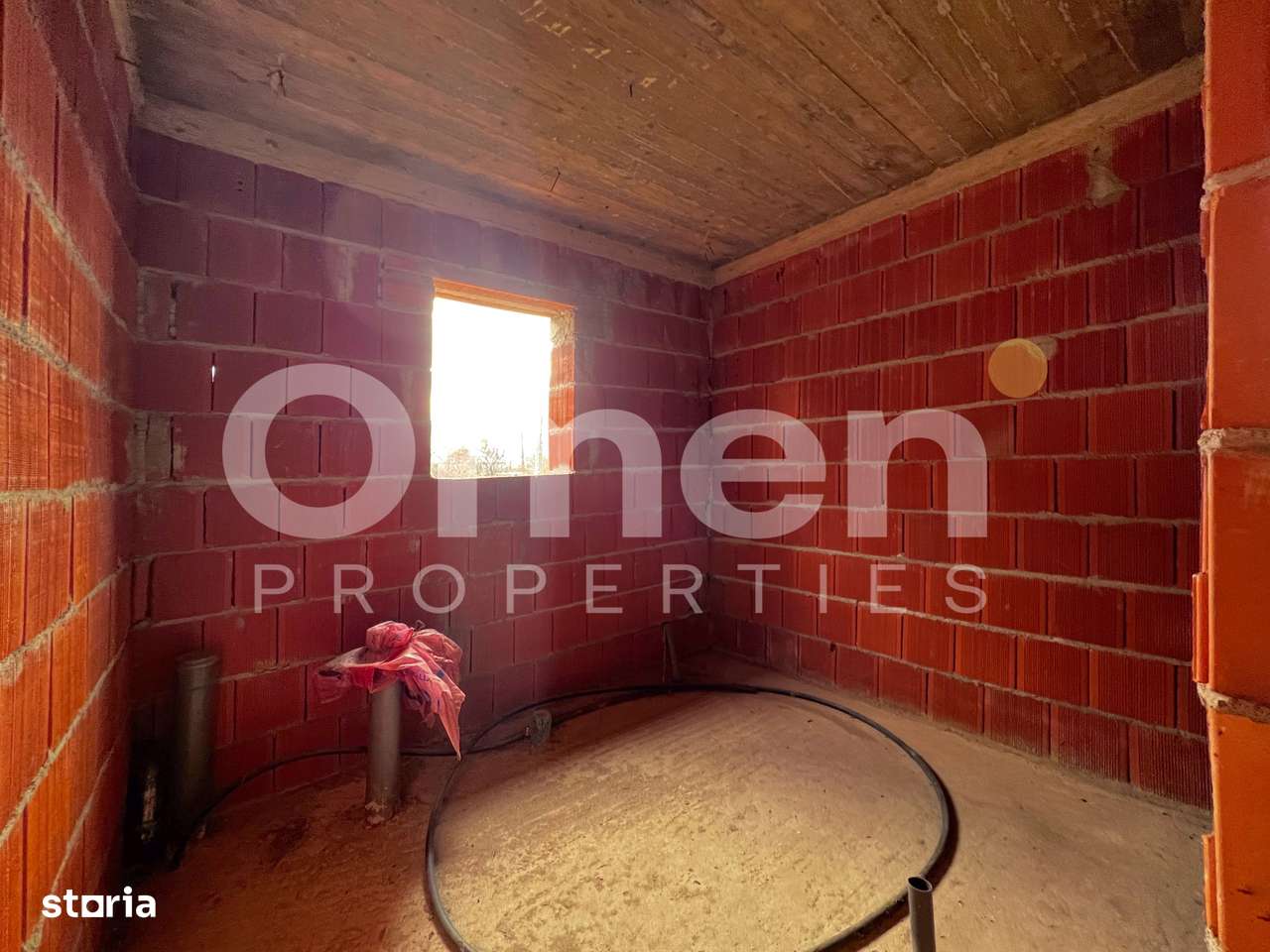 Casa P+M la rosu | 204 mp | 5 ari teren | compartimentare excelenta | - Imagine principală: 4/17