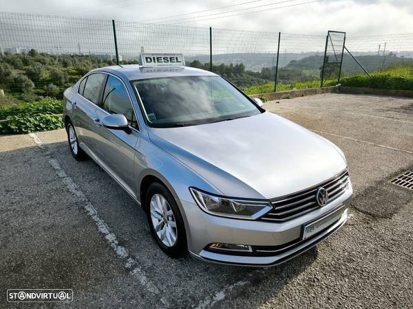 VW Passat 2.0 TDI Business P.DSG - 3