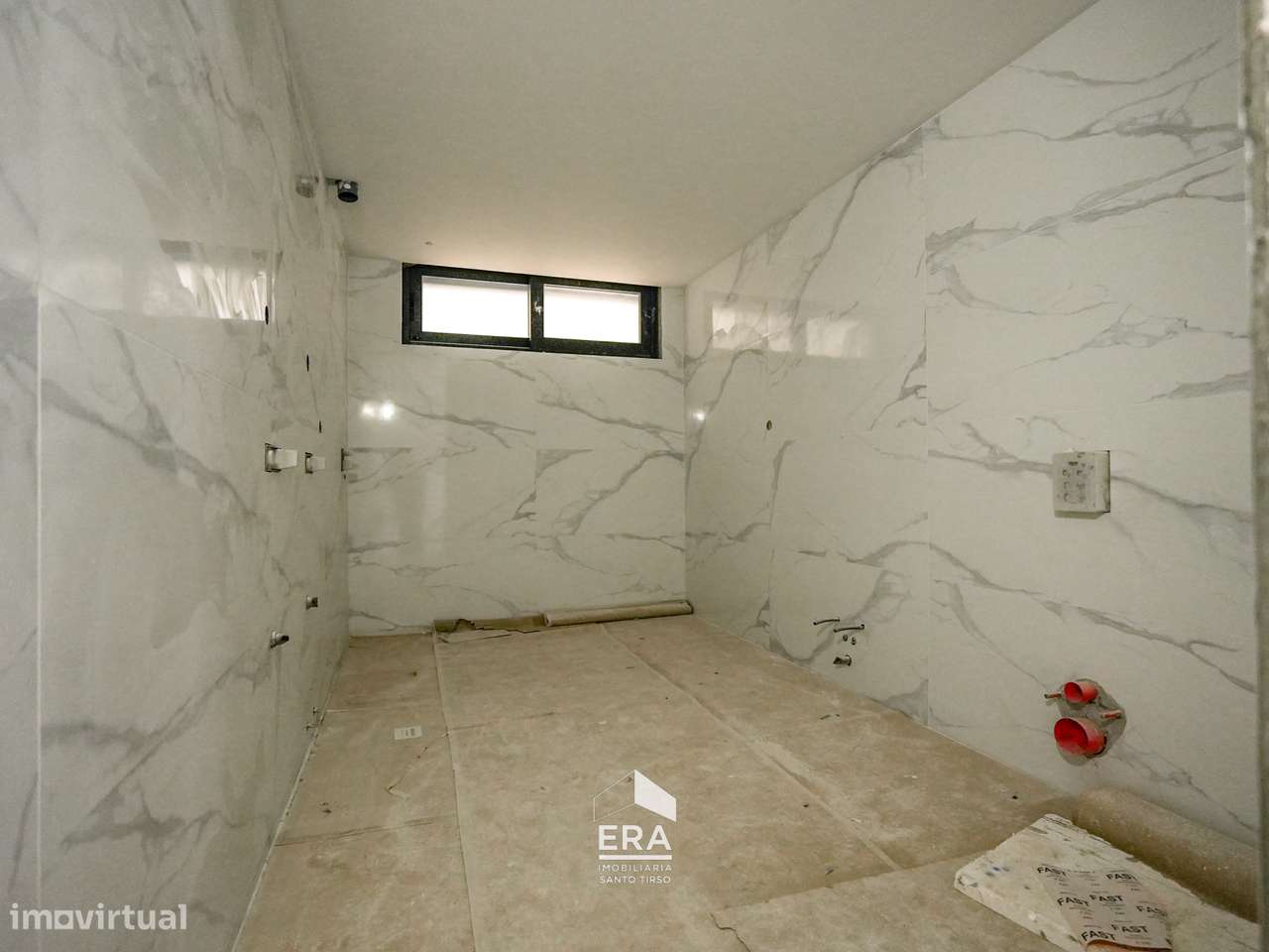 Moradia V3 com piscina em Roriz, Santo Tirso-24