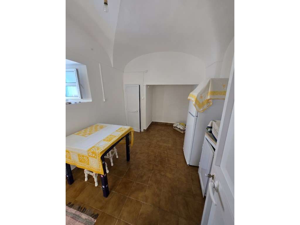 Simpática Moradia T1 no Centro Histórico da Vila de Redondo - Grande imagem: 4/14